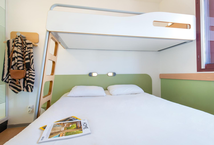 Bedroom 15
