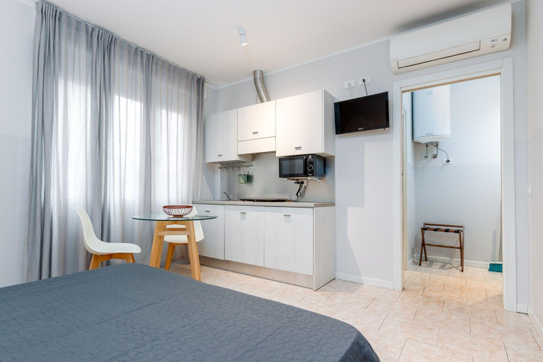 Others 5, Residence Bonomelli, Bergamo
