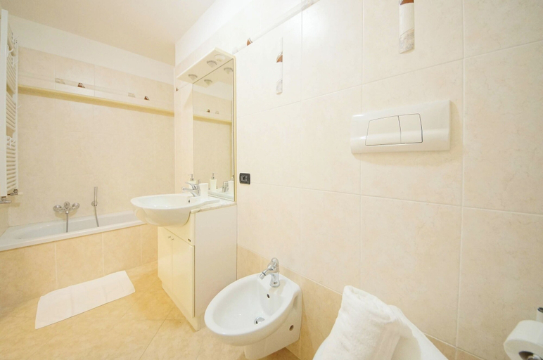 Bathroom 3, DolceVita Apartments N. 519, Venezia