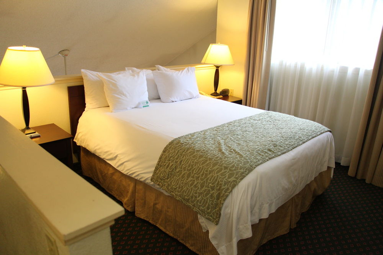 Bedroom 2, New Haven Village Suites, New Haven
