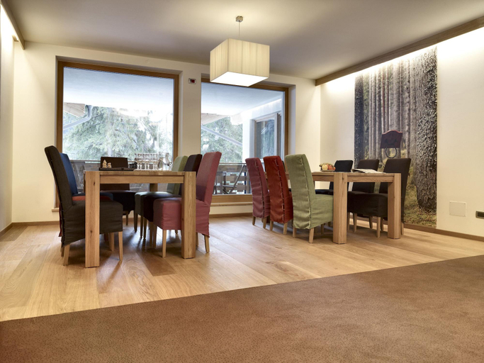 Public Area, Color Home Suite Apartments, Trento