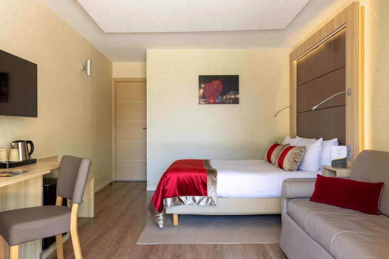 Bedroom 2, Hotel Le Val Moret, Aube