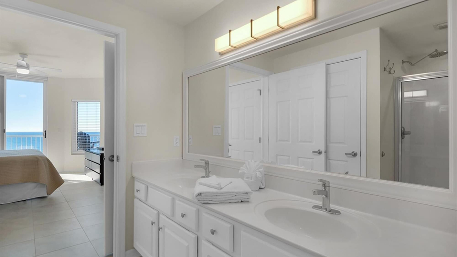 Bathroom 3, Summerwind Center 1204, Escambia