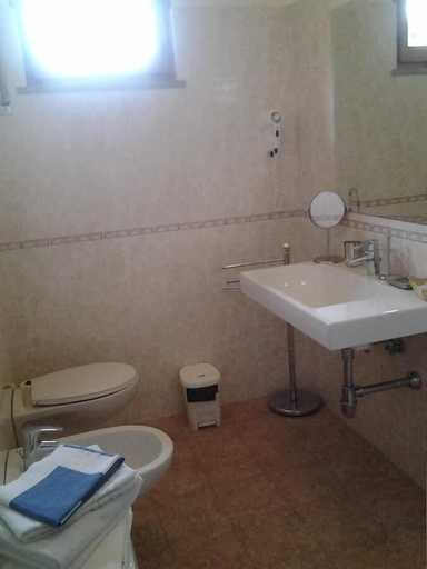 Bathroom 4, Residence I Morelli, Savona