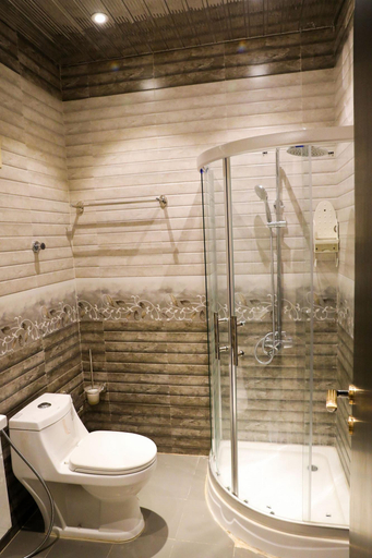 Bathroom 5, Quiet Rooms Apartment, Riyadh