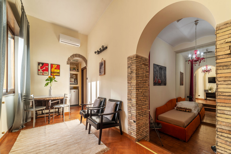 Public Area, H&c Apartments In Rome Srl, Rome