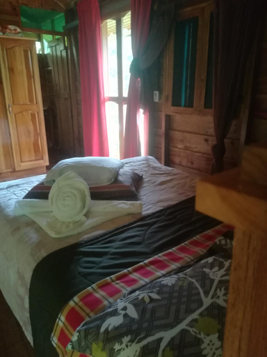 Others 5, Corredores del Pacuare, Turrialba