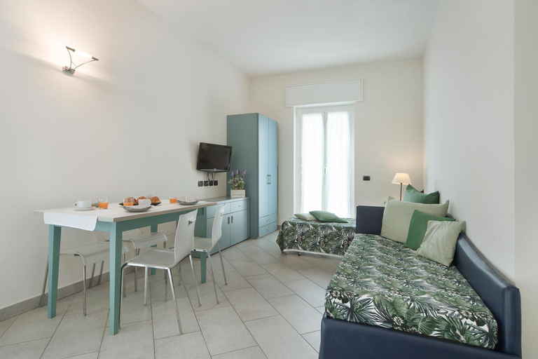 Dining Room 2
