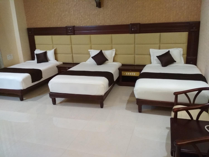 Others 5, RB GRAND RESIDENCY, Kancheepuram