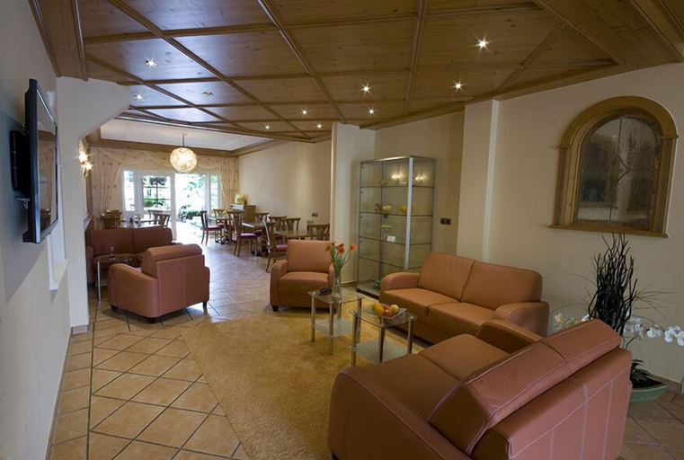 Public Area 2, Hotel Restaurant Speeter, Bad Dürkheim