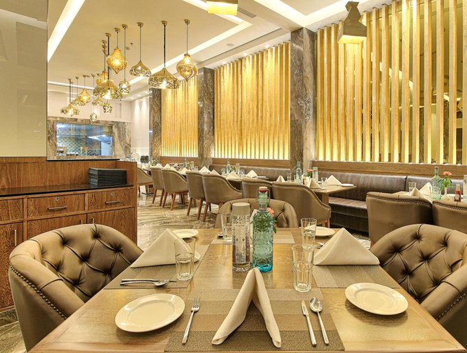 Food & Drinks 5, Golden Tulip Essential Jaipur, Jaipur