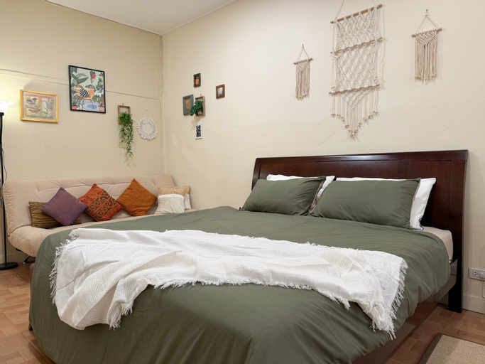 NORDIC HOME 3 BRs 8 MINS to MRT & JODD Fair, Huai Kwang