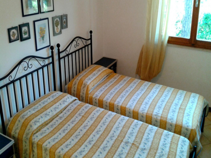Bedroom 2, Great Villa in Privileged Location in Lignano Pineta, Udine
