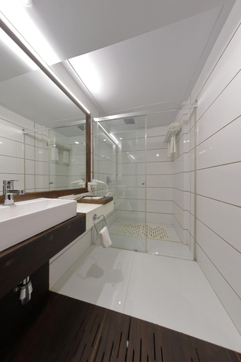 Bathroom 4, Hotel Silver Heights, Ahmadabad