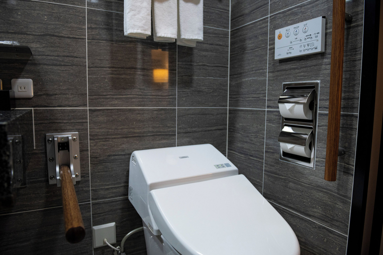 Bathroom 27