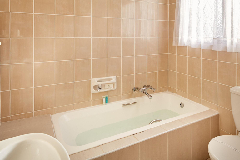 Bathroom 3, First Group Club Hacienda, Ugu