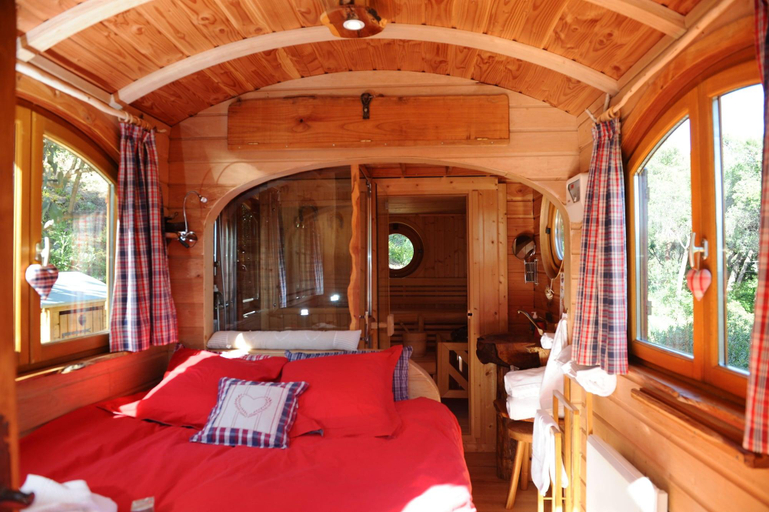 Bedroom 4, Villa Thalassa Art B B, Var