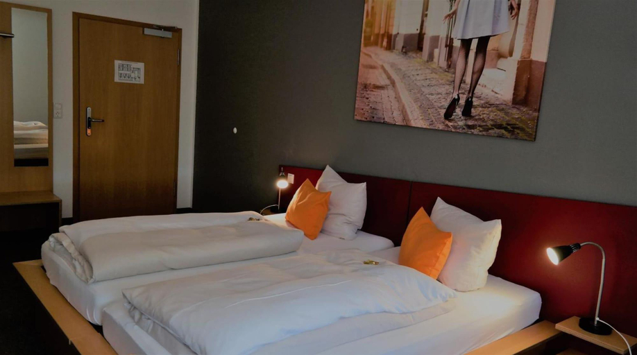Bedroom 4, GS Hotel Geiger, Unterallgäu