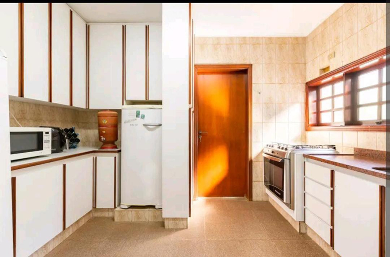3, Casa em Cotia, Cotia