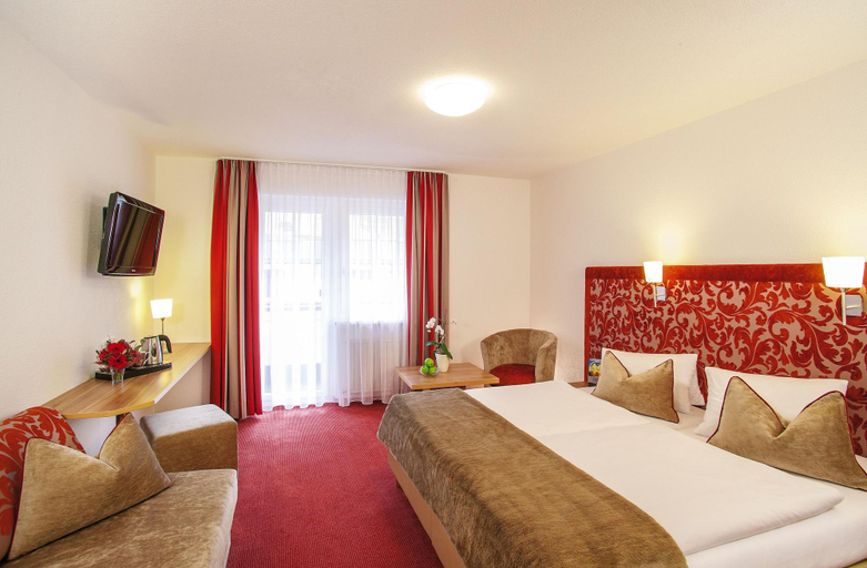Bedroom 2, Hotel Chasa Sulai, Landeck