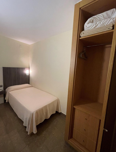 Bedroom 2, Hotel Morell, Tarragona