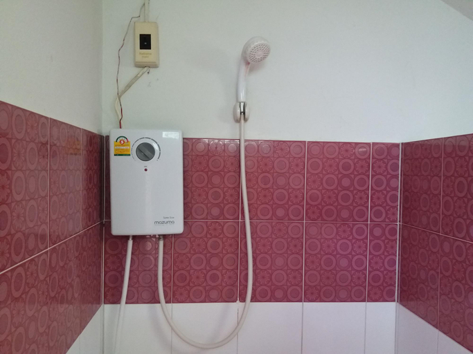 Bathroom 3, Khrue Wan Resort, Muak Lek