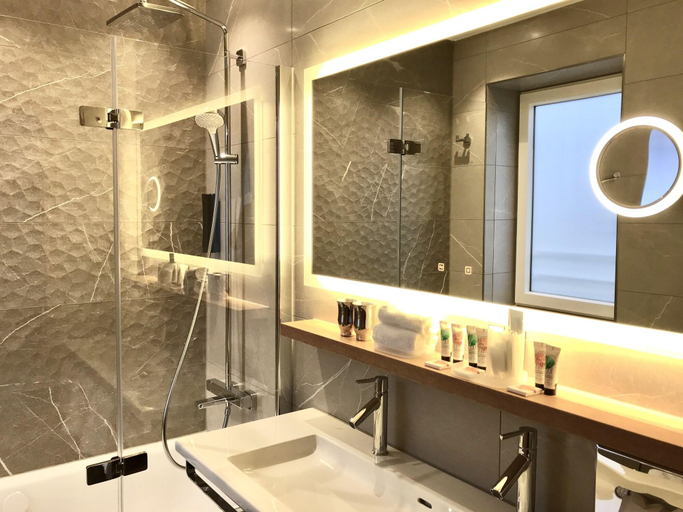 Bathroom 4, Hotel Ba Hler, Böblingen