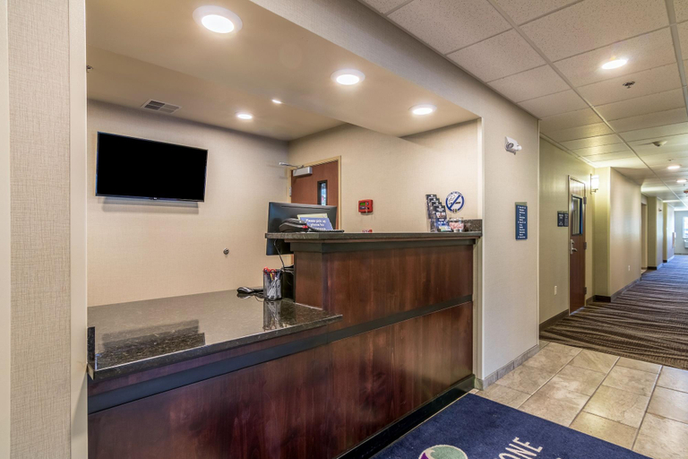 Public Area 3, Cobblestone Inn & Suites - Barron, Barron
