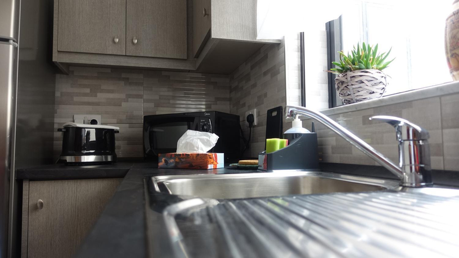 Kitchen 5, Mamina's House