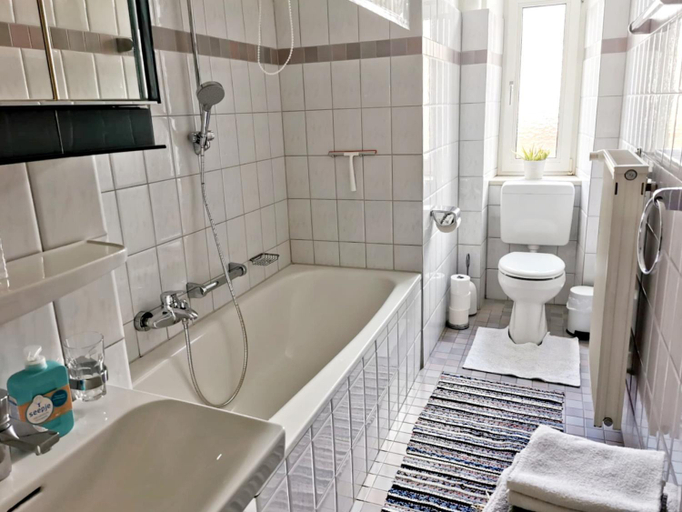 Bathroom 3, Villa Rosen - Ferienwohnungen, Berchtesgadener Land
