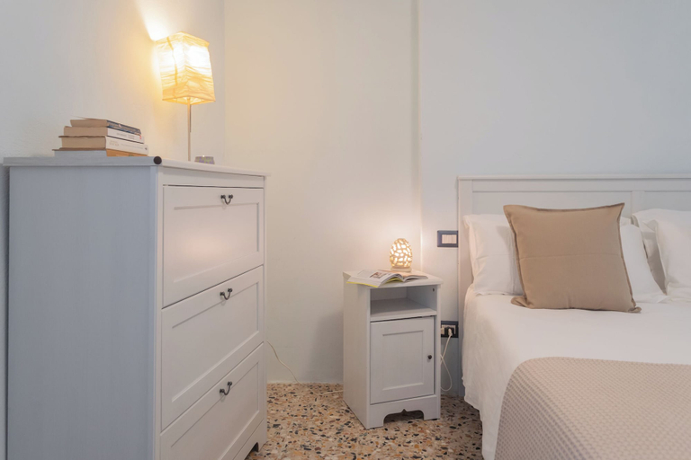 Bedroom 3, Il Timone by Rent all Como, Como