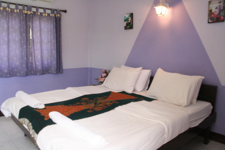 Bedroom 2, Khrue Wan Resort, Muak Lek