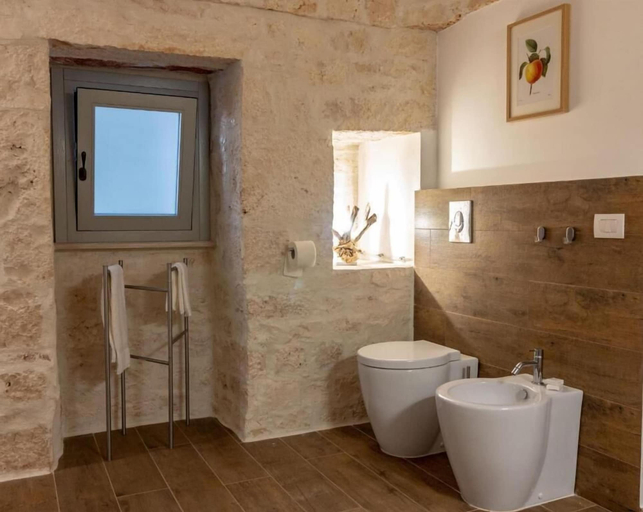 Bathroom 3, TRULIVO, Bari