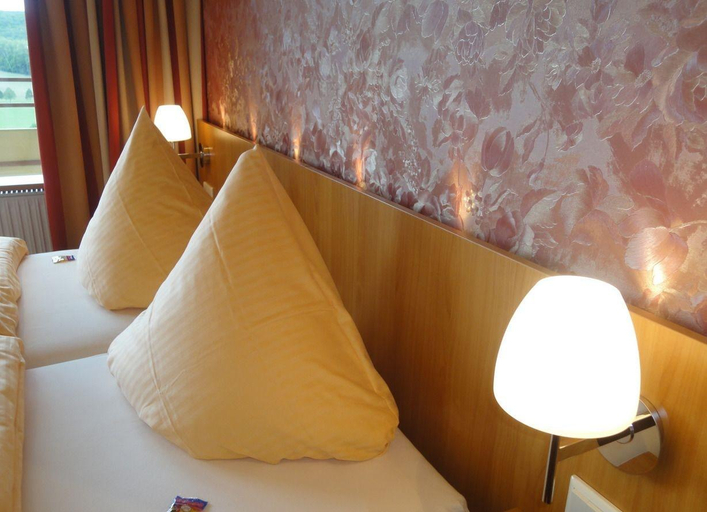 Bedroom 2, Hotel Waldcafé Jäger, Höxter