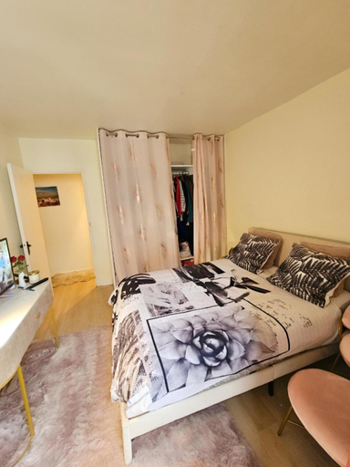 Others 4, Chambre d' hote proche aeroport CDG, Seine-Saint-Denis