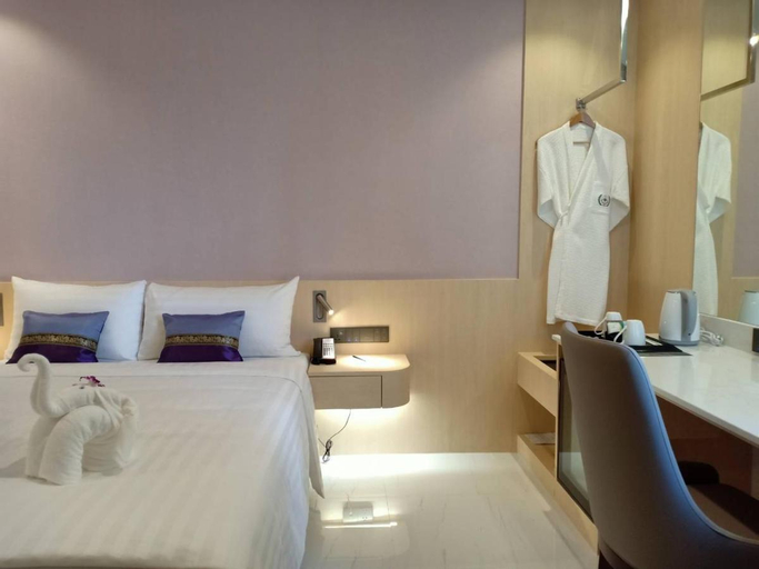 Bedroom 5