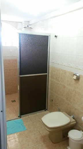 Bathroom 4, Hotel Rochas, Guarapuava
