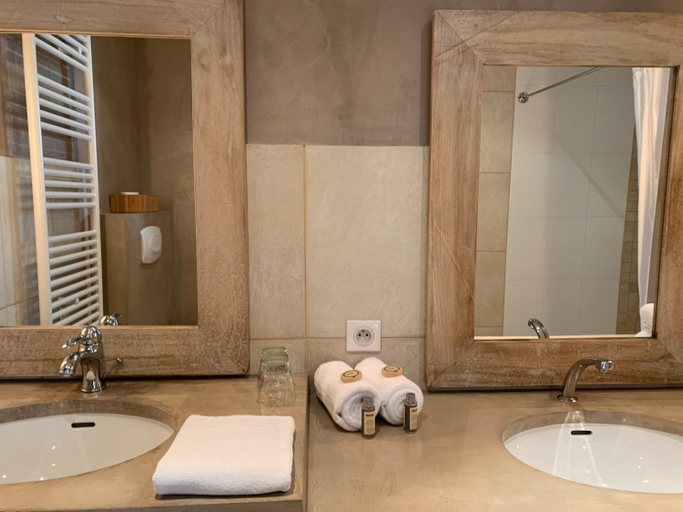 Bathroom 5