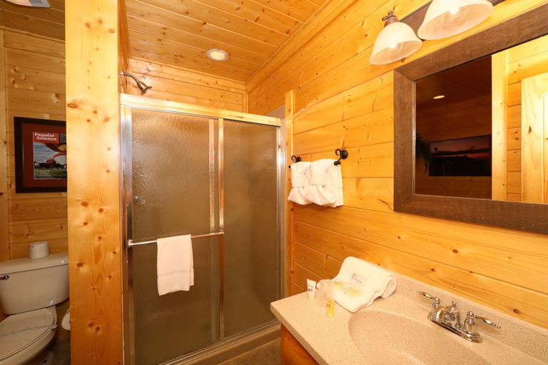 Bathroom 3, Up Up Away - Two Bedroom Cabin, Sevier