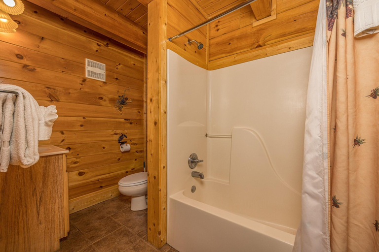 Bathroom 3, Sugar Shack - One Bedroom Cabin, Sevier