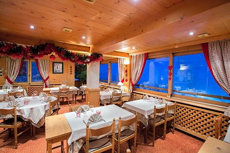 Food & Drinks 5, Hotel la Cremaillere, Haute-Savoie