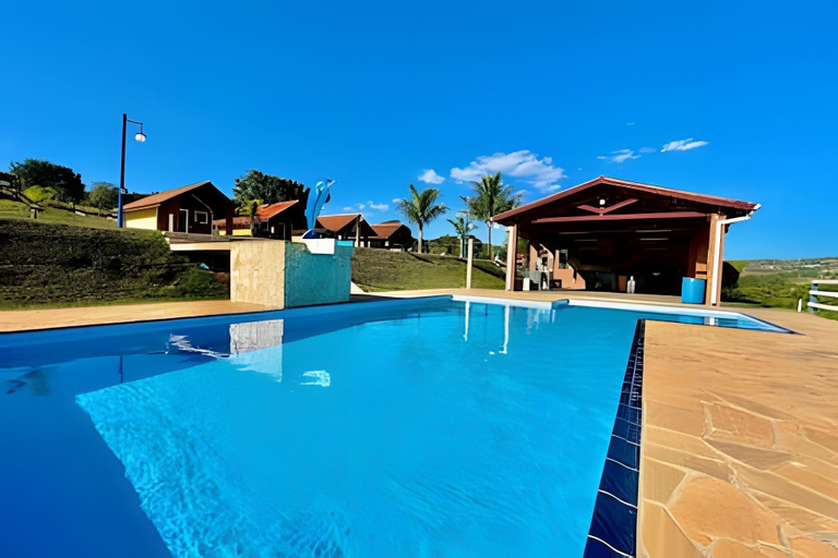 Sport & Beauty 1, Chácara com 4 Chalés grande piscina, Atibaia
