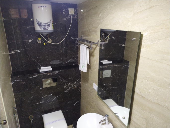 Bathroom 11