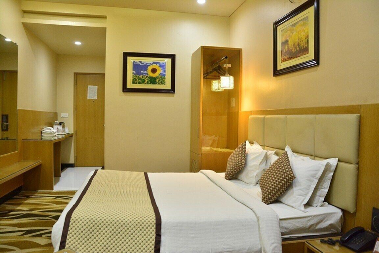 Bedroom 2, Hotel Surya Executive, Solapur