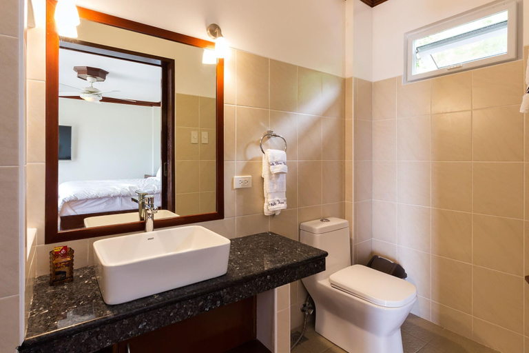 Bathroom 4, Verde View Villas, Puerto Galera