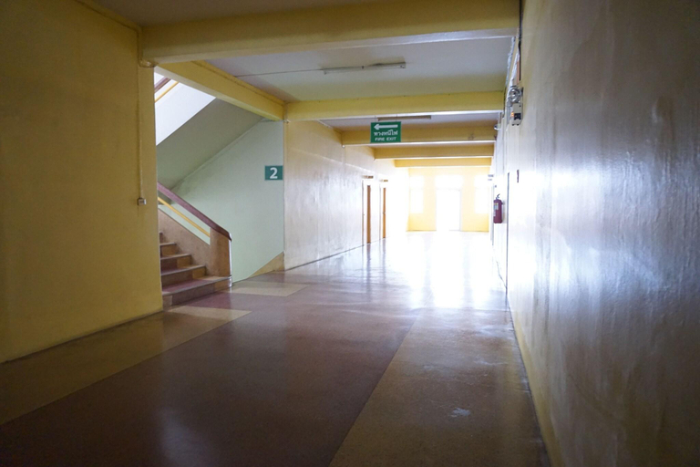 Public Area 28