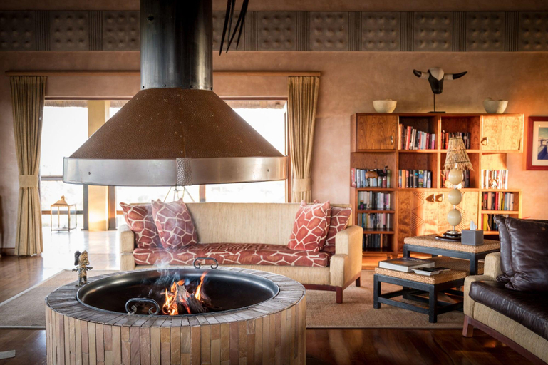 Public Area, Makumu Private Game Lodge, Ehlanzeni