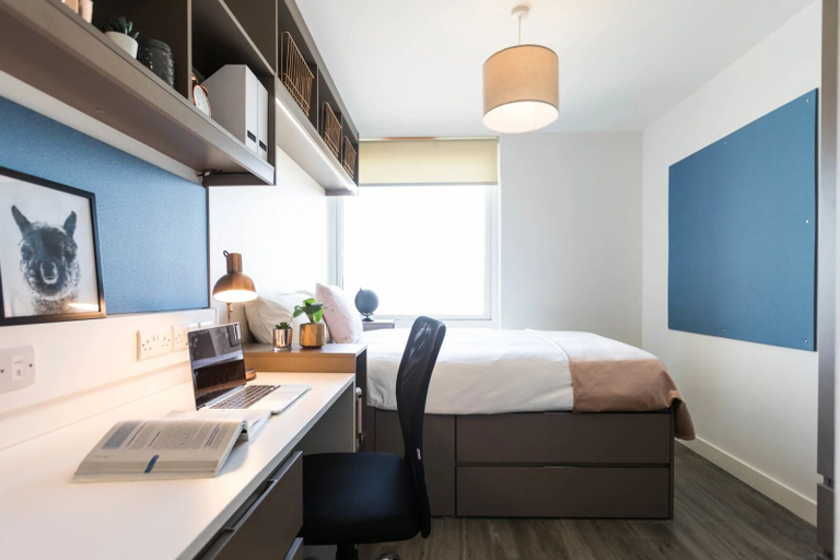 Bedroom 2, Student Only Arbury Court in Kingston, London