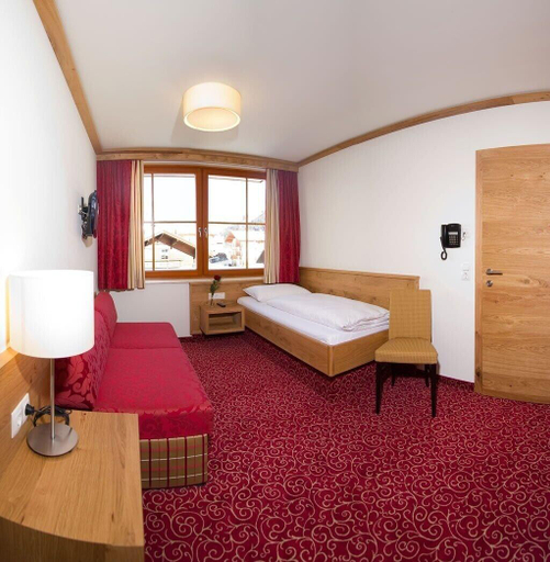 Bedroom 3, Hotel Roslehen, Sankt Johann im Pongau