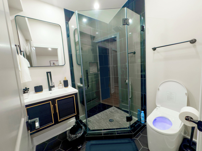 Bathroom, Cozy Retreat, Douglas